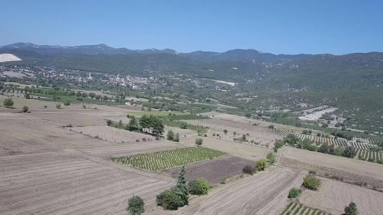 Erbaa Doğanyurt köyünde Satılık  tarla - Resim 4