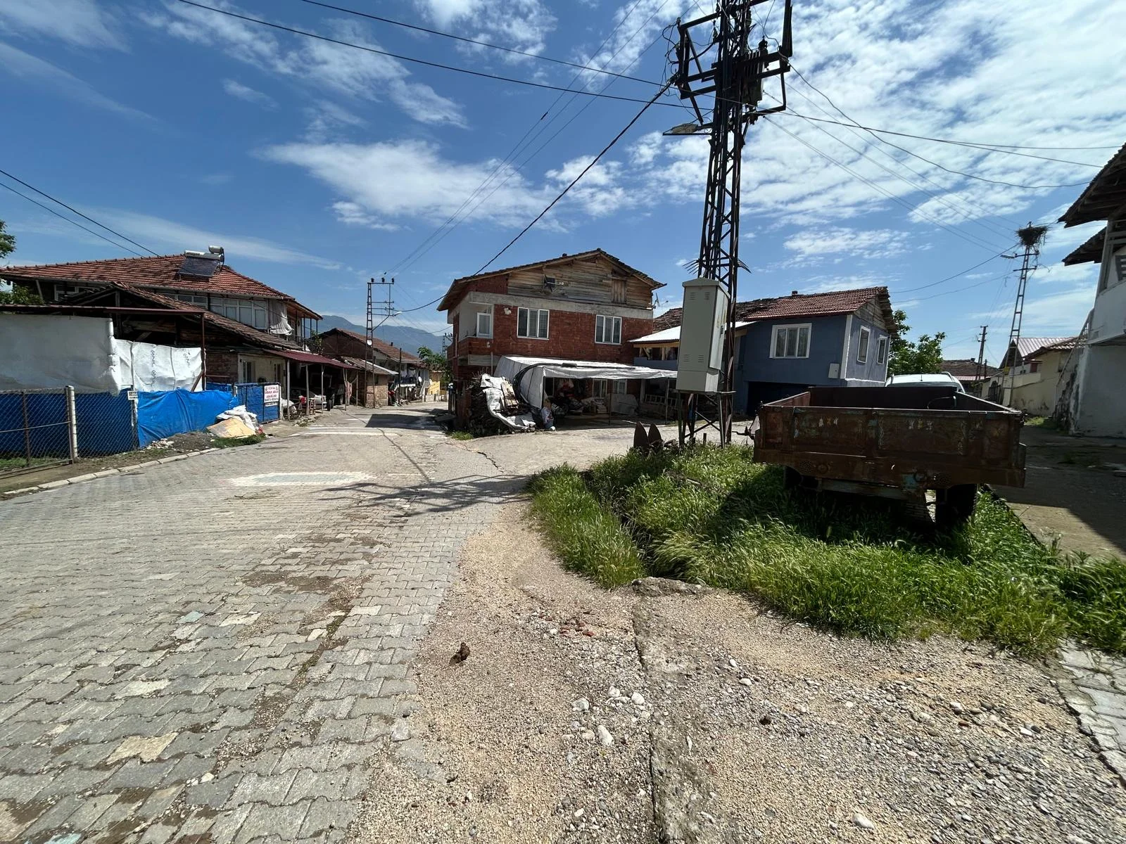 ERBAA/EVYABA MAHALLESİNDE 364 M2 ARSA İÇİNDE MÜSTAKİL EV - Resim 3