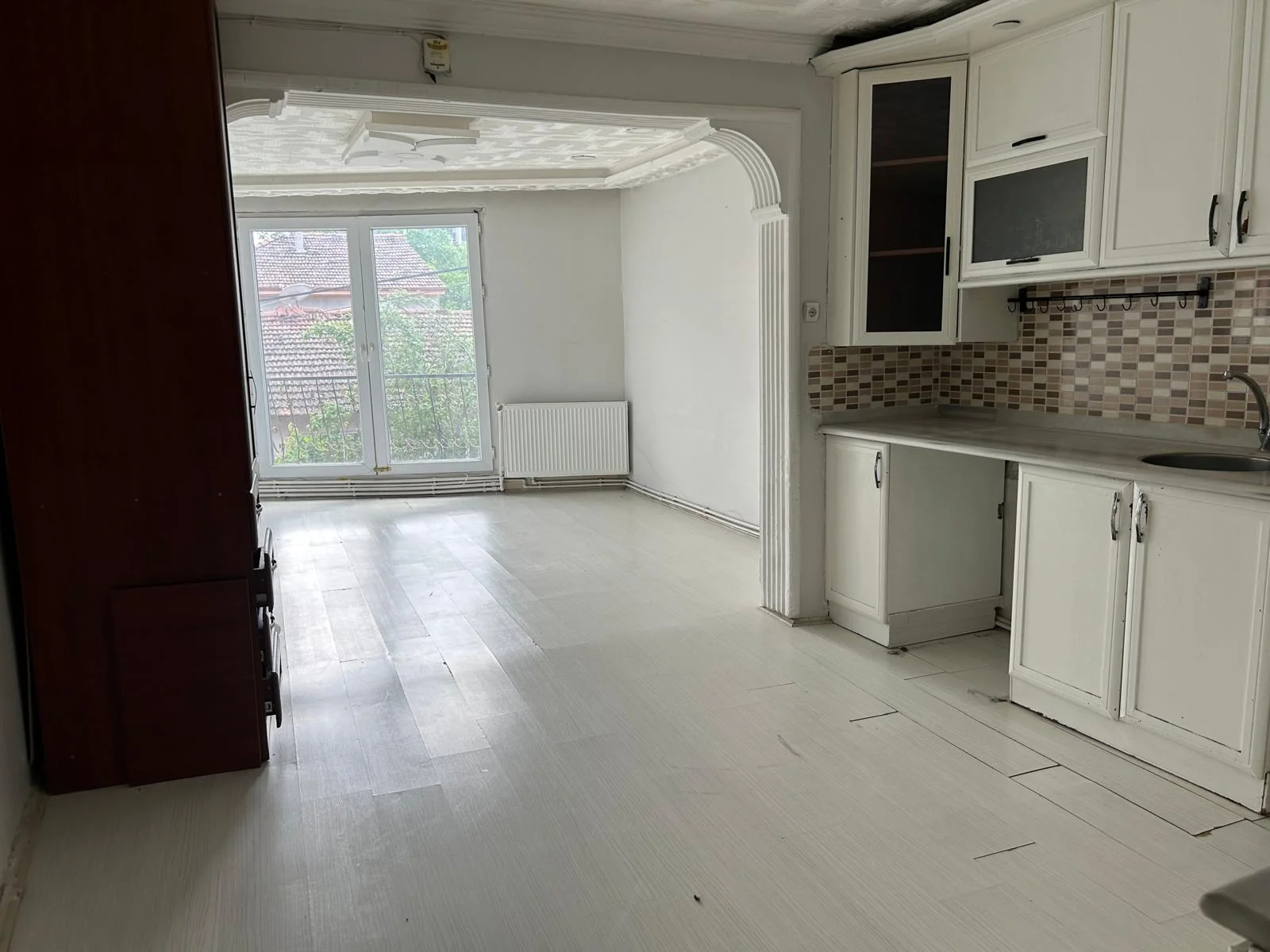 ERTUĞRUL GAZİ MAHALLESİNDE 2 KATLI MÜSTAKİL SATLIK BİNA - Resim 7